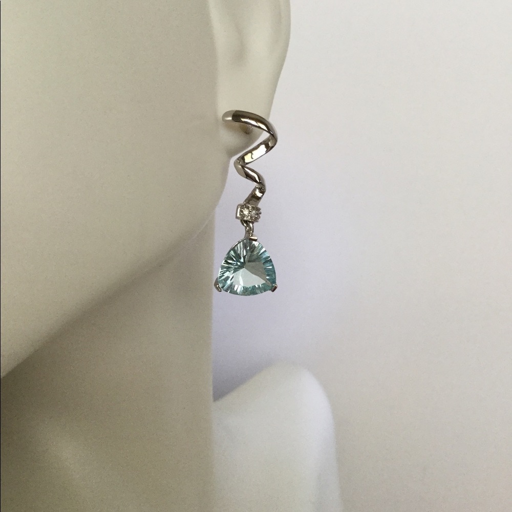 14k GOLD AQUAMARINE EARRINGS - Picture 2 of 6